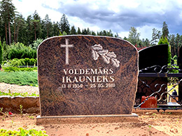 Kapakmens - Kapu piemineklis