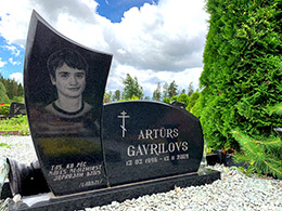 Kapakmens - Kapu piemineklis