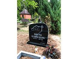 Kapakmens - Kapu piemineklis