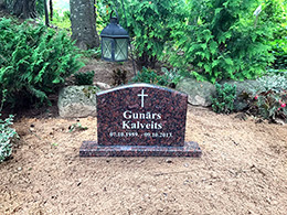 Kapakmens - Kapu piemineklis