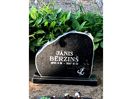 Kapakmens - Kapu piemineklis